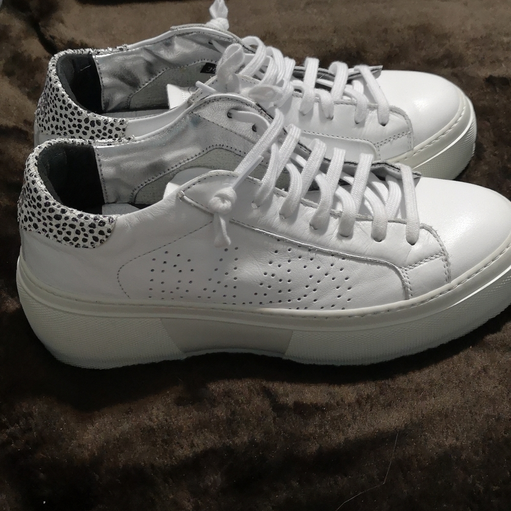 P448 Sneakers